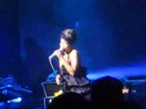 Erykah Badu Live Performance, "...&On," 5.10.08