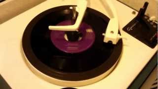 Gene Vincent ~ Be-Bop-A-Lula ~ Capitol Label F3450 Original 45rpm 1956.