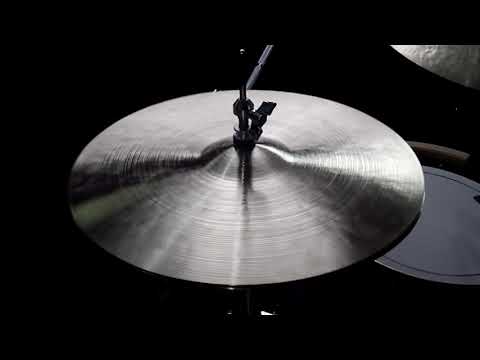 15 Hats, 1139g & 1090g - Handcrafted cymbals by Craig Lauritsen
