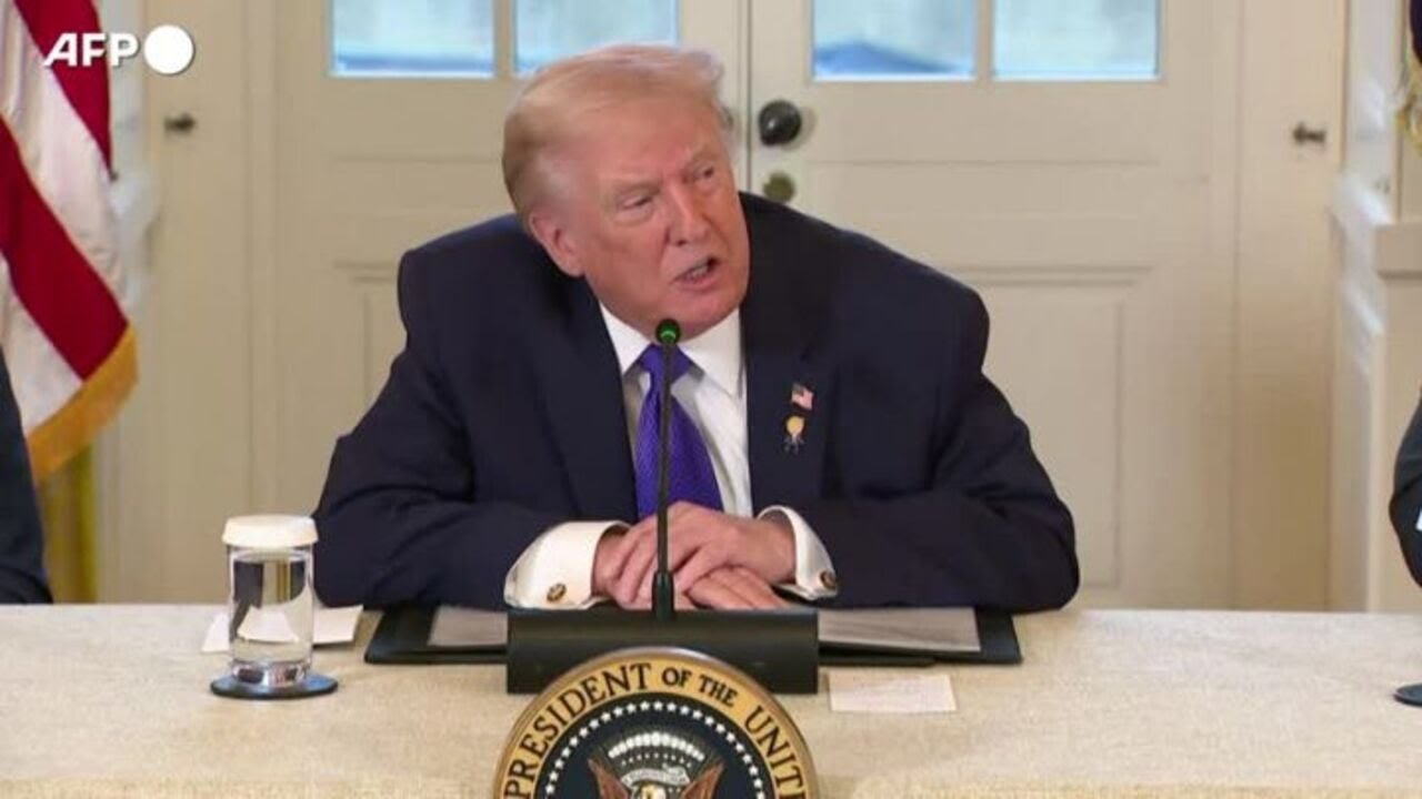 Trump sulla Groenlandia: "Vogliamo trovare un accordo facile, ma siamo pronti alle maniere forti"