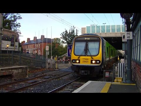 IE 29000 Class DMU Train number 29421 - Lansdowne Road, Dublin