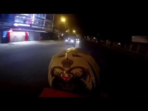 Visitor khạc lửa