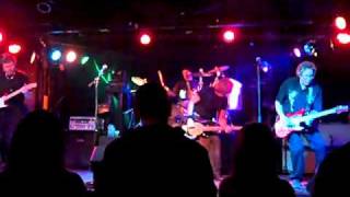 Detroit&#39;s Holy Smoke plays Humble Pie&#39;s Up Our Sleeve