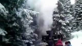 preview picture of video 'Silvestrovské jazdy s Gontkulákom december 2011 Oravská lesná železnica'