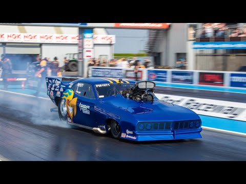 FIA Pro Mod - Jean Dulamon (left lane) And Michel Tooren (right lane) - Santa Pod Raceway 2019