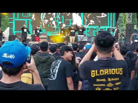 Los Pakualamos @ Glorious Babarsari Curva Sud #lospakualamos #glorious #babarsaricurvasud