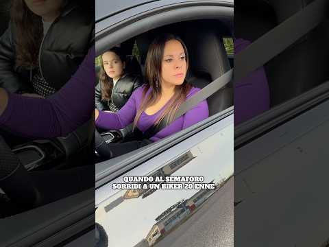 Quando al semaforo sorridi a un biker 20 enne: mia figlia #humor #comics #comedy #funny #funnyvideo