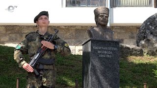 С военен ритуал в Смолян беше открит паметник на Капитан Петко войвода