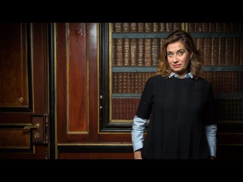 Emmanuelle Devos : "Dans le cinéma français, on est assez épargné" face à la misogynie