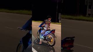 Download lagu Lc 65 vs 125zr (125 wheelie sampai gear 4😱)#viral #subscribe #wheelie mp3