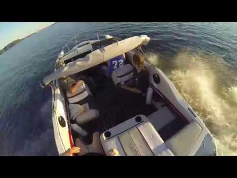 Saaristokaupunkikierros Tonin veneellä