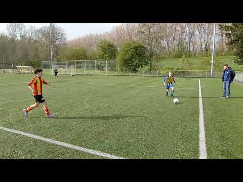 VV Rozenburg JO12-1 - Flakkee JO12-1 [22-04-2023] (2e helft van 1e helft)