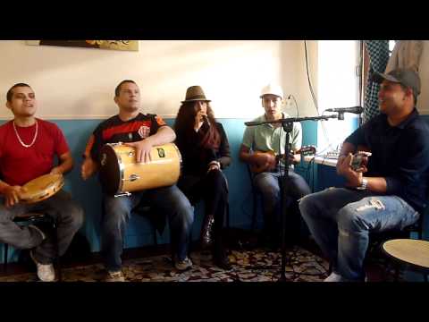 Contra Mestre Renato Pagode em Paris