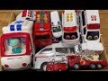 救急車や消防車のミニカーが走る 緊急走行 サイレン鳴るよ A Miniature Ambulan