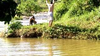 preview picture of video 'Mortal fail no rio em Retiro do Muriaé - RJ'