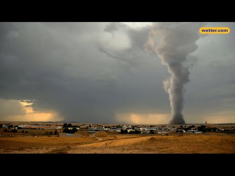 So entsteht ein Tornado!