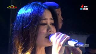 Download lagu Lagu Dangdut Klasik Paling Enak Di Dengar / Kenangan - Eni Monroe mp3