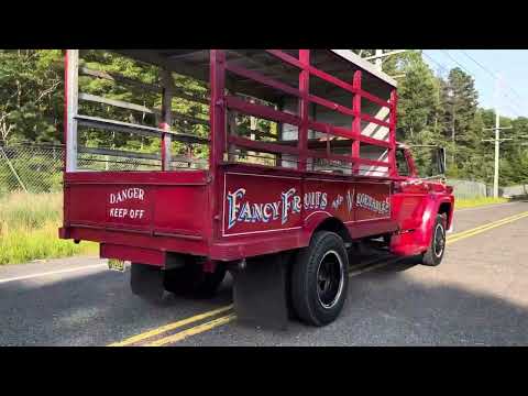 1975 Ford F-500 Custom Cab Delivery Truck