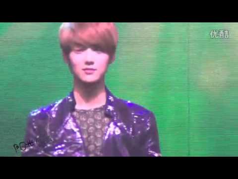 [FANCAM] 120618 EXO-M - Angel @ Tianjin 'Music High' (Luhan Focus)