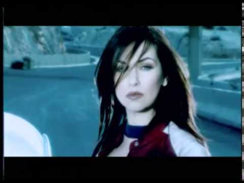 Καίτη Γαρμπή - Βιάστηκα | Kaiti Garbi - Viastika - Official Video Clip