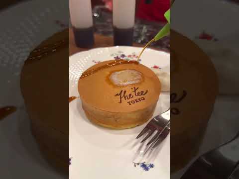 [Kagurazaka] ¡Disfruta de todo lo que puedas beber té y los mejores panqueques! [tee tokyo] es el lugar perfecto para los amantes del té, ya que ofrecen más de 100 tipos de té.