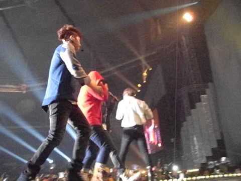 [fan cam]20120205 Beautiful Show Hyun Kwang Dance