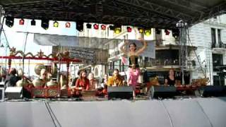 Warsaw Gamelan Group i taniec indonezyjski  (STREET PARTY 2009) -6  YAPONG