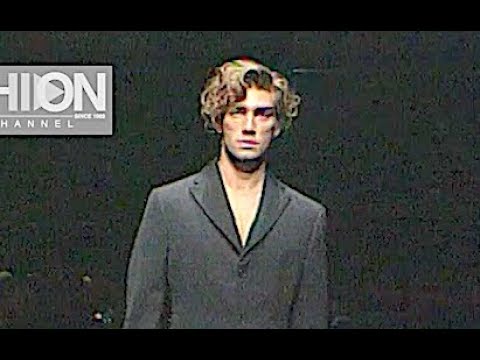 GIANFRANCO FERRÉ Fall 2000/2001 Menswear - Fashion Channel