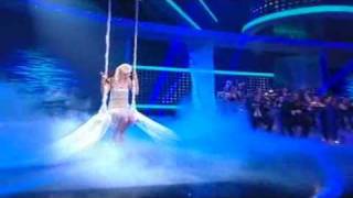 Diana Vickers - Smile (x factor week 3)