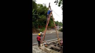 Download lagu CARA MENDIRIKAN TIANG PJU DENGAN 2 BAMBU || MUDAH!! | PEMASANGAN LAMPU JALAN PART 2. mp3