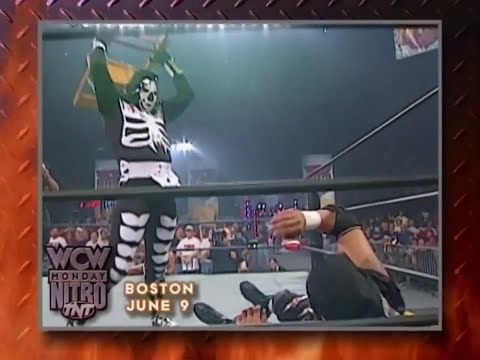 La Parka called the "Chairman of WCW" after repeated Chair Shots on Super Calo! 1997