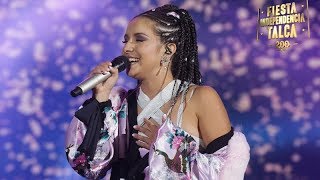 Denise Rosenthal realizó emotiva presentación en Talca | Fiesta de la independencia de Talca 2018