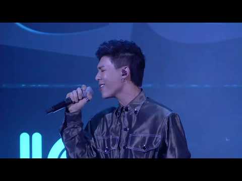 [LIVE] Chạm Đáy Nỗi Đau x Đừng Có Mơ - ERIK | KYA 2018
