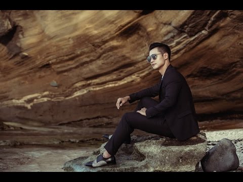 Thể hiện bởi Đức Tuấn