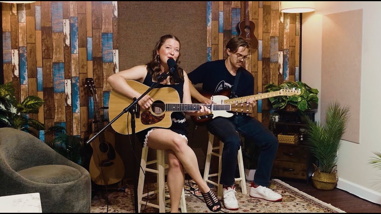 Promotional video thumbnail 1 for Allison Leah - Singer-Songwriter