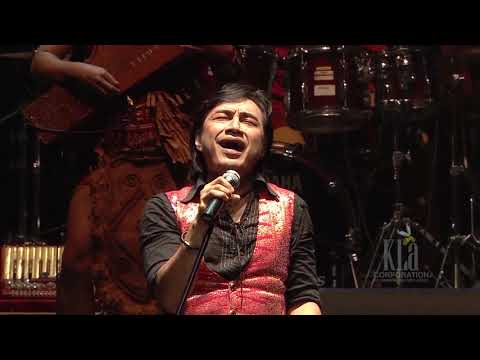 Terpurukku Di Sini video