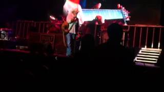 Toby Keith- &quot;You Shouldn&#39;t Kiss Me Like That&quot;