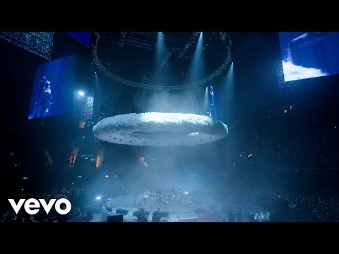 Video thumbnail for LA QUE PUEDE, PUEDE  (En Vivo - Buenos Aires)