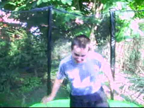 Die faule Socke -Trampolin springen- FAIL