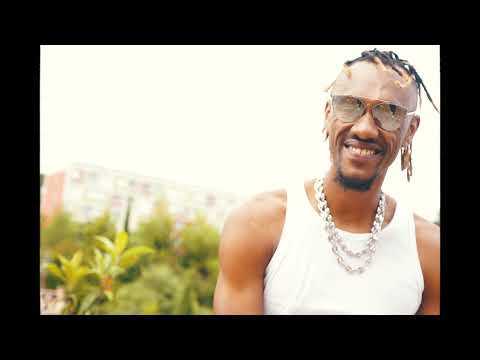 Loys Wayne - CONSUMER