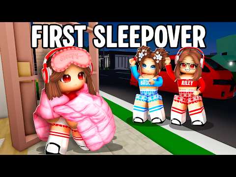 Baby Riley's FIRST SLEEPOVER..(Brookhaven)