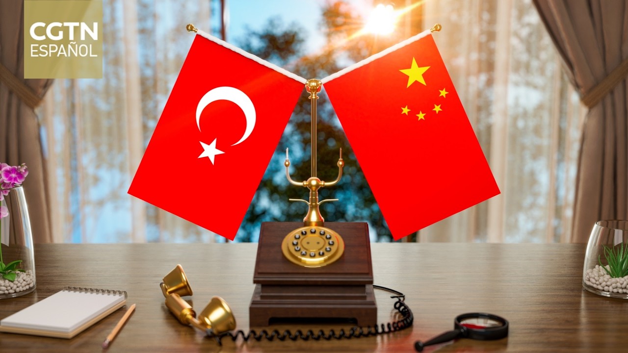 Canciller chino insta a Oriente Medio a resolver disputas mediante diálogo