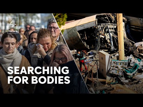 Spain train crash: Death toll rises as search for bodies continues
