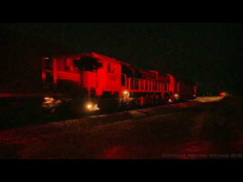 9101 Mildura Broad Gauge Container Train With 5 Locomotives (12/12/2016) - PoathTV Railways