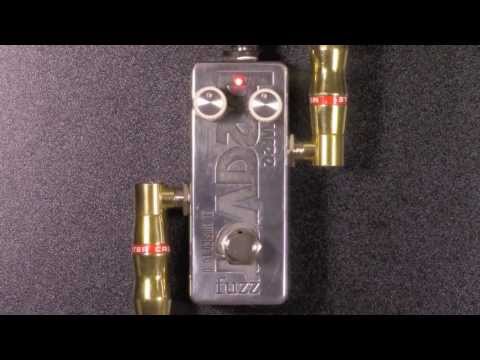 El Músico Loco Wee Beaver Fuzz Review - BestGuitarEffects.com