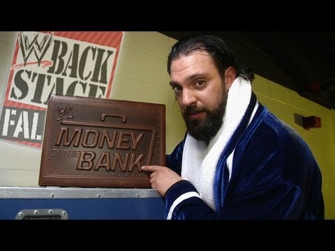Sandow survived a shark attack? - Backstage Fallout - August 16, 2013