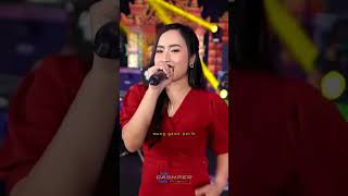 Download lagu Suwun terimakasih - Renika puri - Om Savana Blitar mp3 Download lagu Suwun terimakasih - Renika puri - Om Savana Blitar mp3