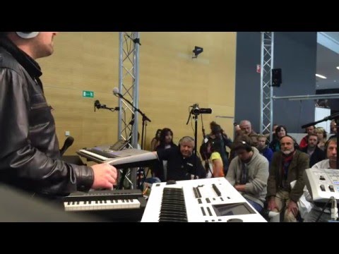 Yamaha Motif XF White - Frankfurt Musikmesse 2015 - Adrian Zalten