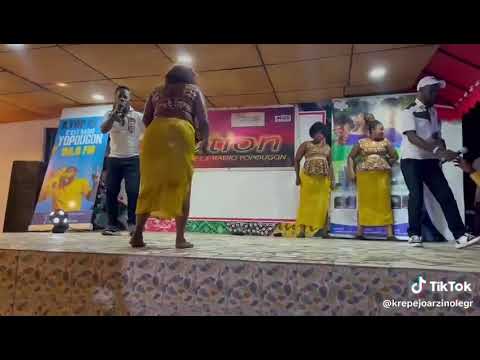L’une des danseuses de NIGUI SAFF en plein remuement Mapouka 🔥🔥🔥