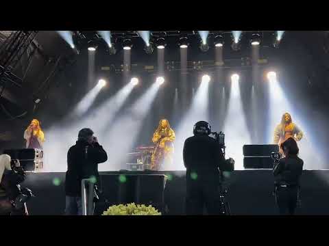 Sugababes - Freak Like Me - Live - Aintree Racecourse, Liverpool - 19/5/23